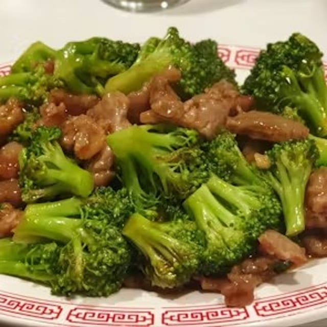 Broccoli Beef / 芥蘭牛肉.