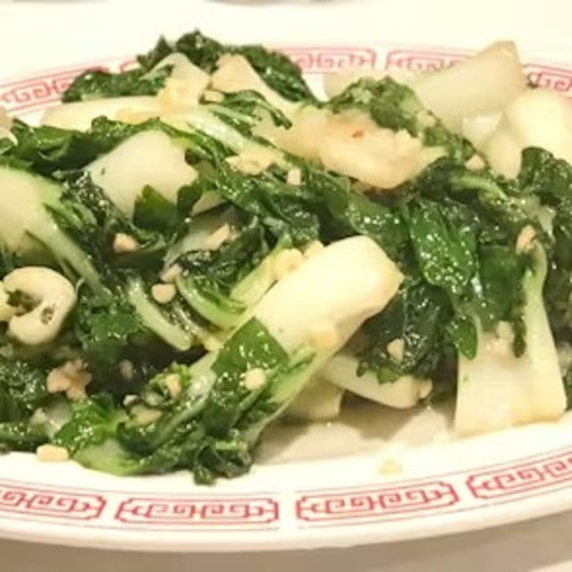 Wok Fried Chinese Greens (Bok Choy) / 炒菜心.