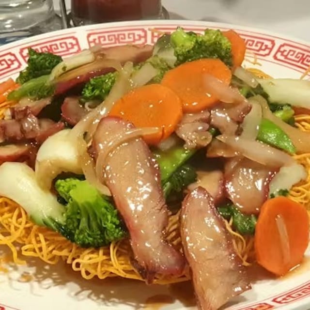 BBQ Pork Pan-Fried Noodles / 叉燒肉煎麵.