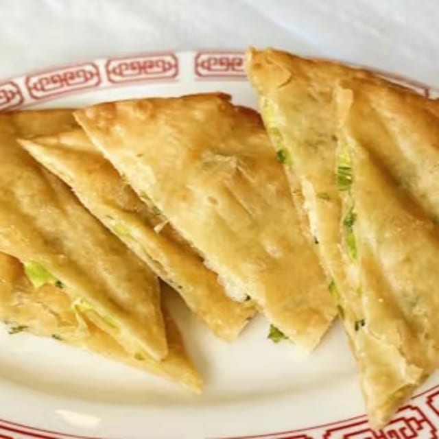 Green Onion Pancake / 蔥油餅.