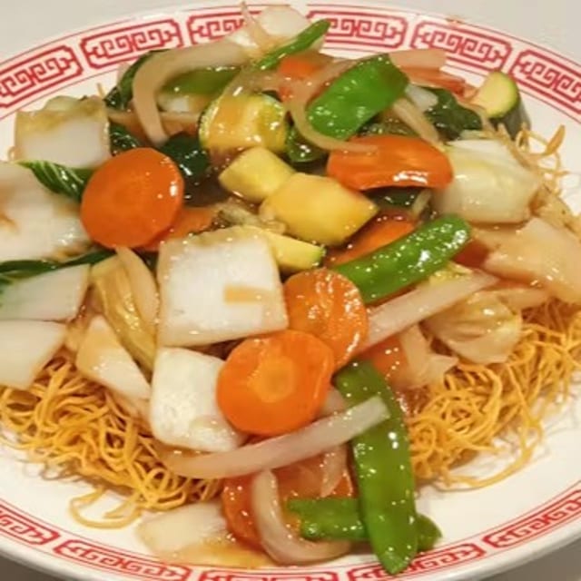 Veggie Pan-Fried Noodles / 蔬菜煎麵.